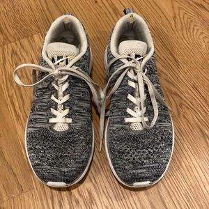 APL TECHLOOM PRO SNEAKERS